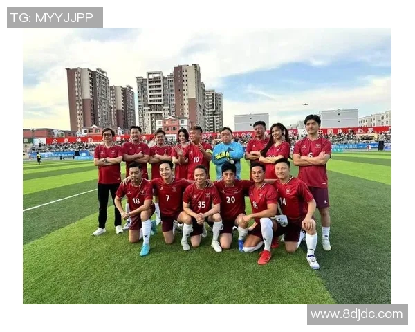 卷发足球明星的魅力与风采探秘他们如何在绿茵场上闪耀光芒